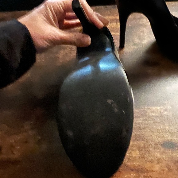 Ladies black patent high heel shoes - Picture 3 of 3